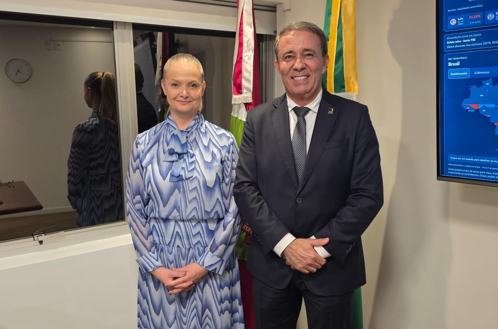 Procuradora-Geral de Justiça do MPSC acompanhou a apuração com o presidente do TRE/SC