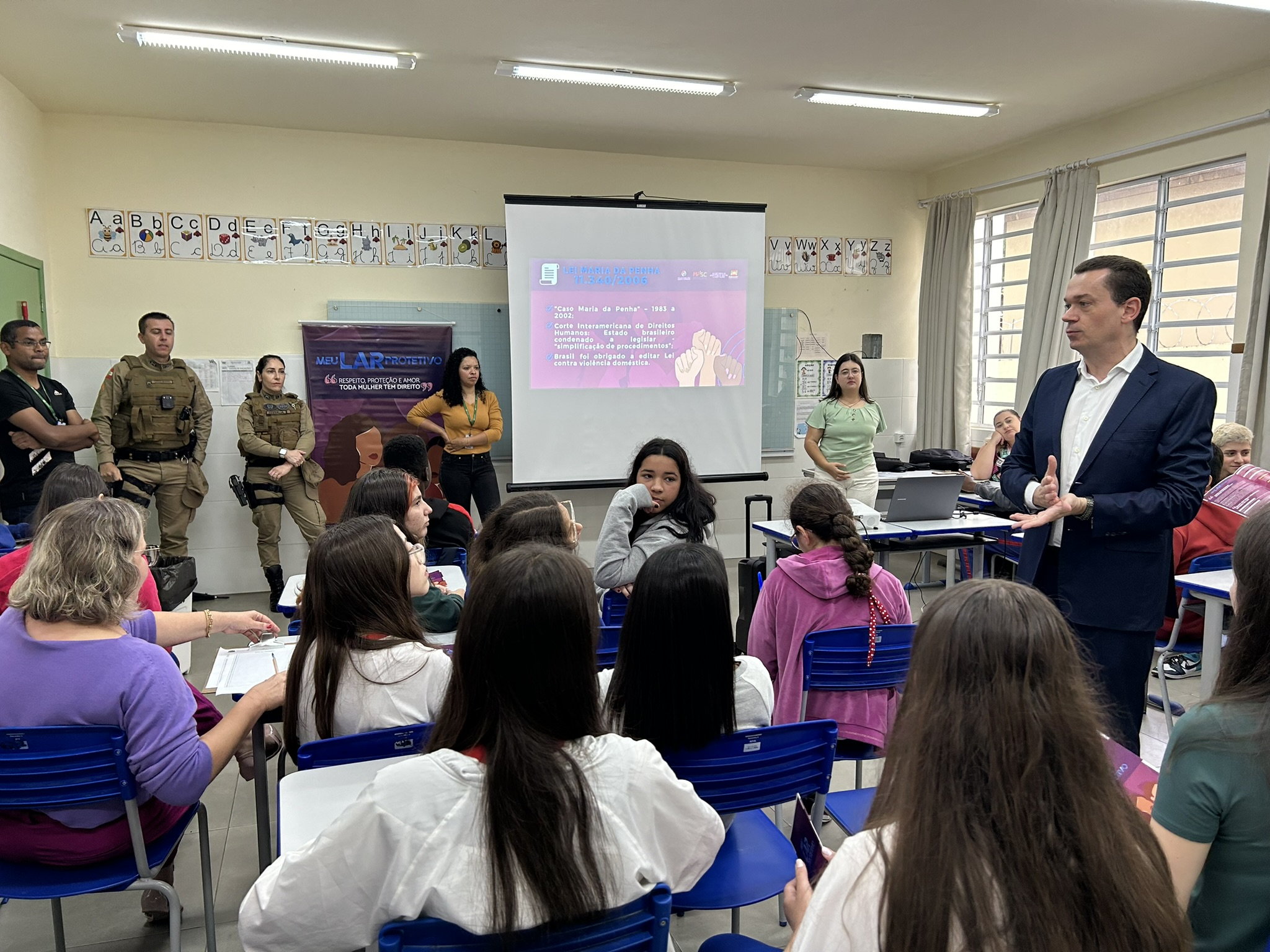 Meu Lar Protetivo: quase dois mil jovens recebem informações sobre violência doméstica em Criciúma por meio de programa do MPSC