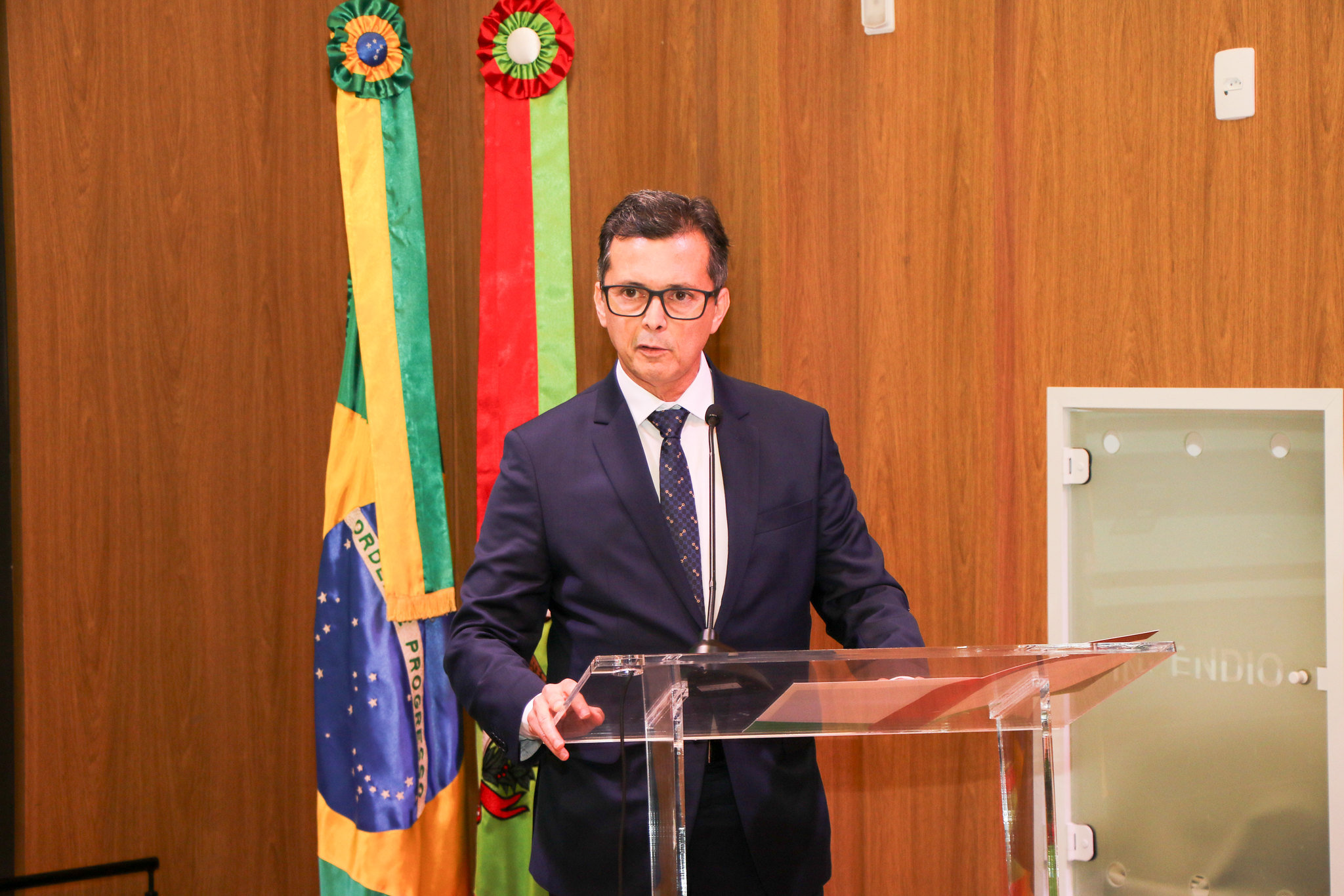Isaac Sabbá Guimarães assume cargo de Procurador de Justiça