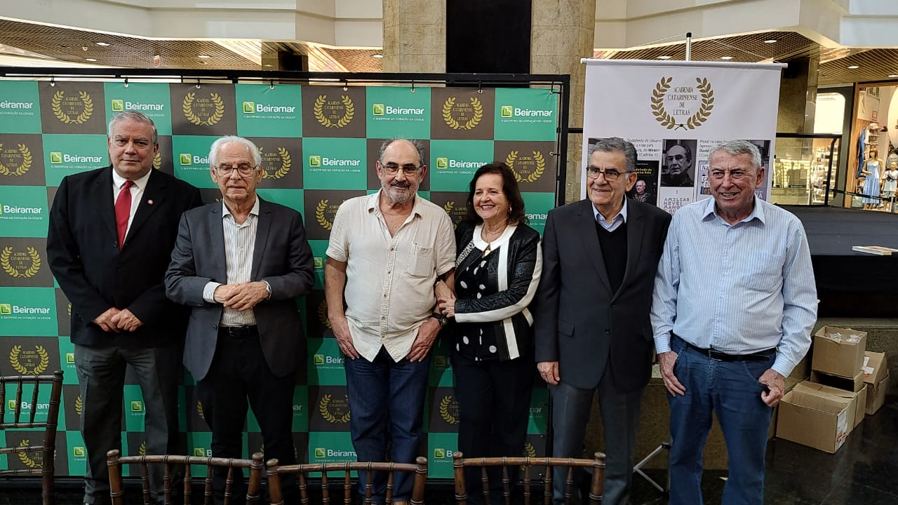 Procurador de Justiça Gilberto Callado de Oliveira lança livro 