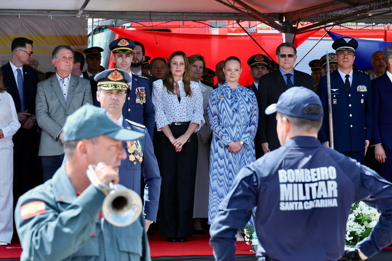 MPSC prestigia celebração dos 100 anos do Corpo de Bombeiros Militar de Santa Catarina